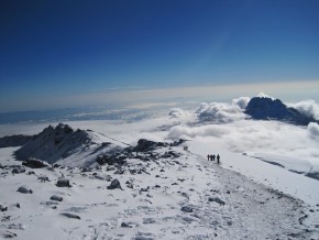 kilimanjaro-342702_640